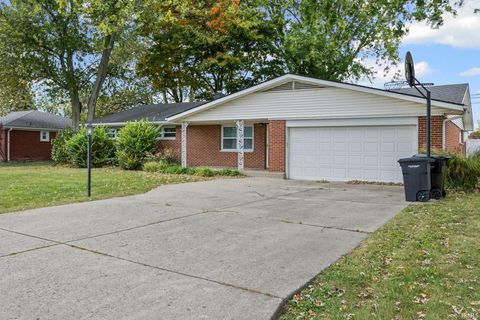 Tiny photo for 224 Eastland Drive, Lafayette, IN 47905 (MLS # 202544462)
