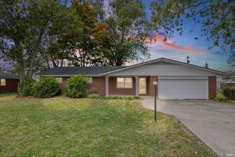 Photo of 224 Eastland Drive, Lafayette, IN 47905 (MLS # 202544462)