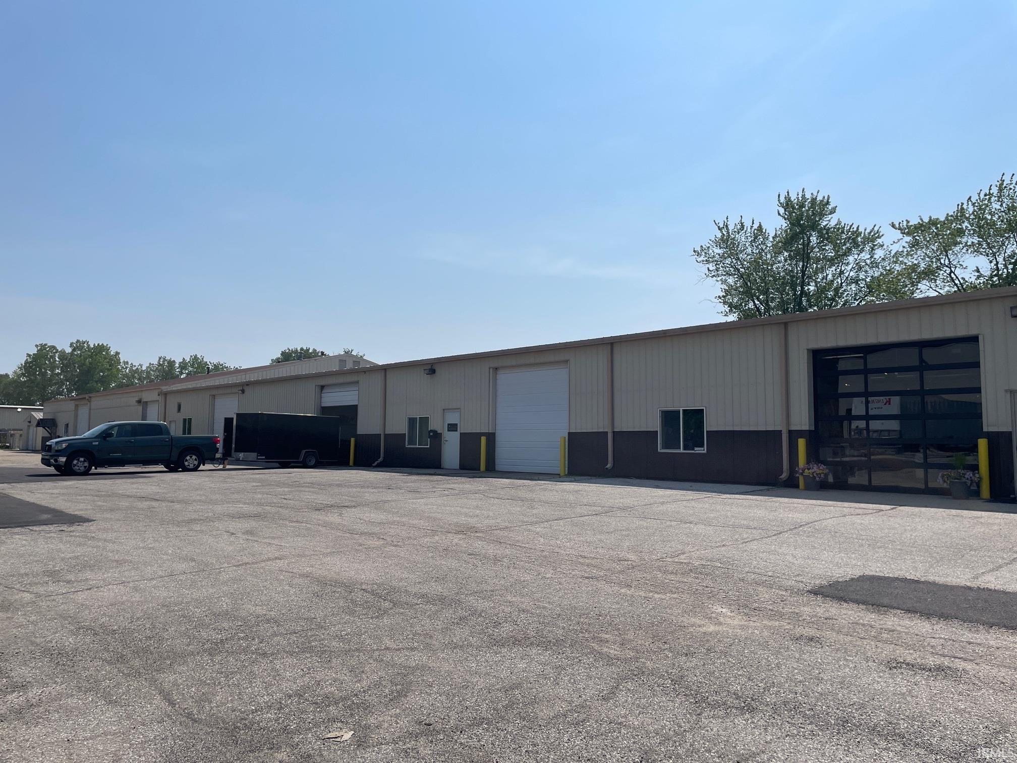 Elkhart, Indiana 46156, United States, ,Residential,Active,56065