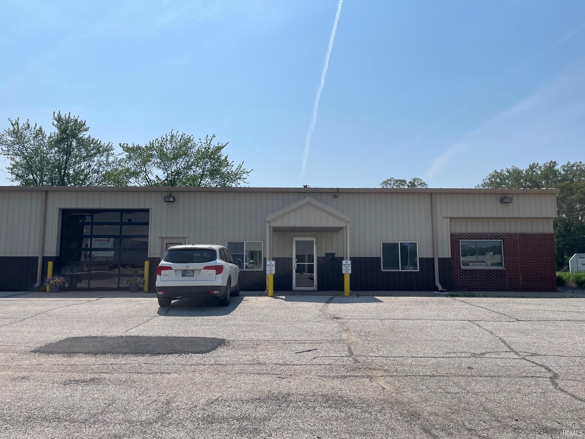 Elkhart, Indiana 46156, United States, ,Residential,Active,56065