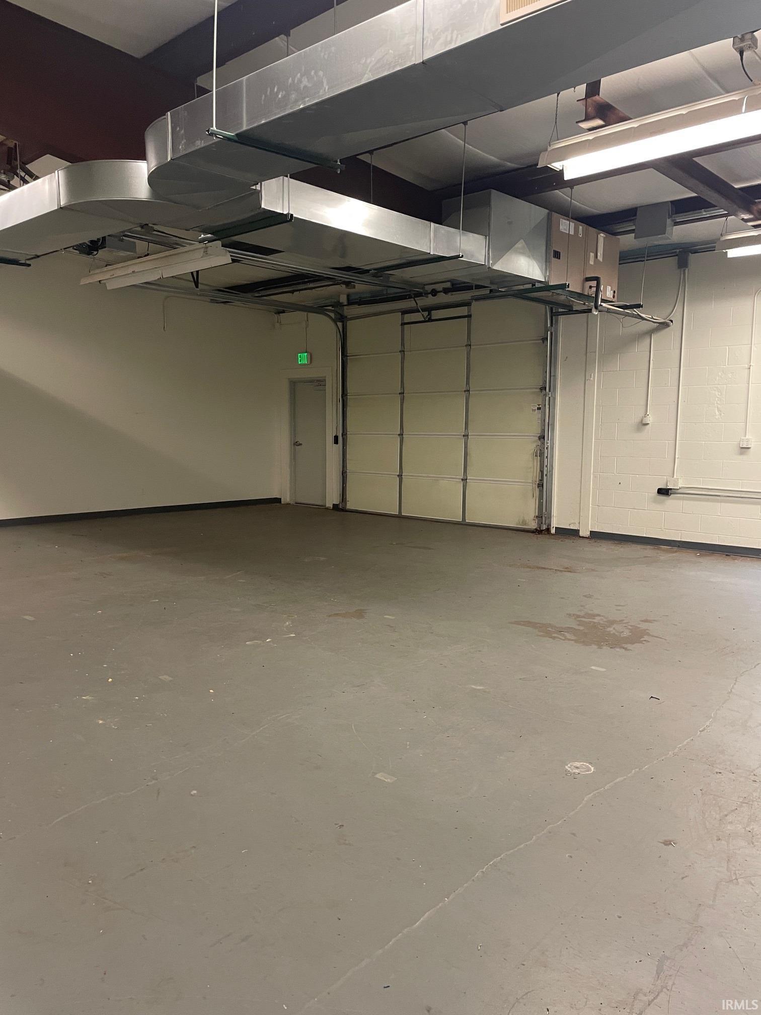 Elkhart, Indiana 46156, United States, ,Residential,Active,56065