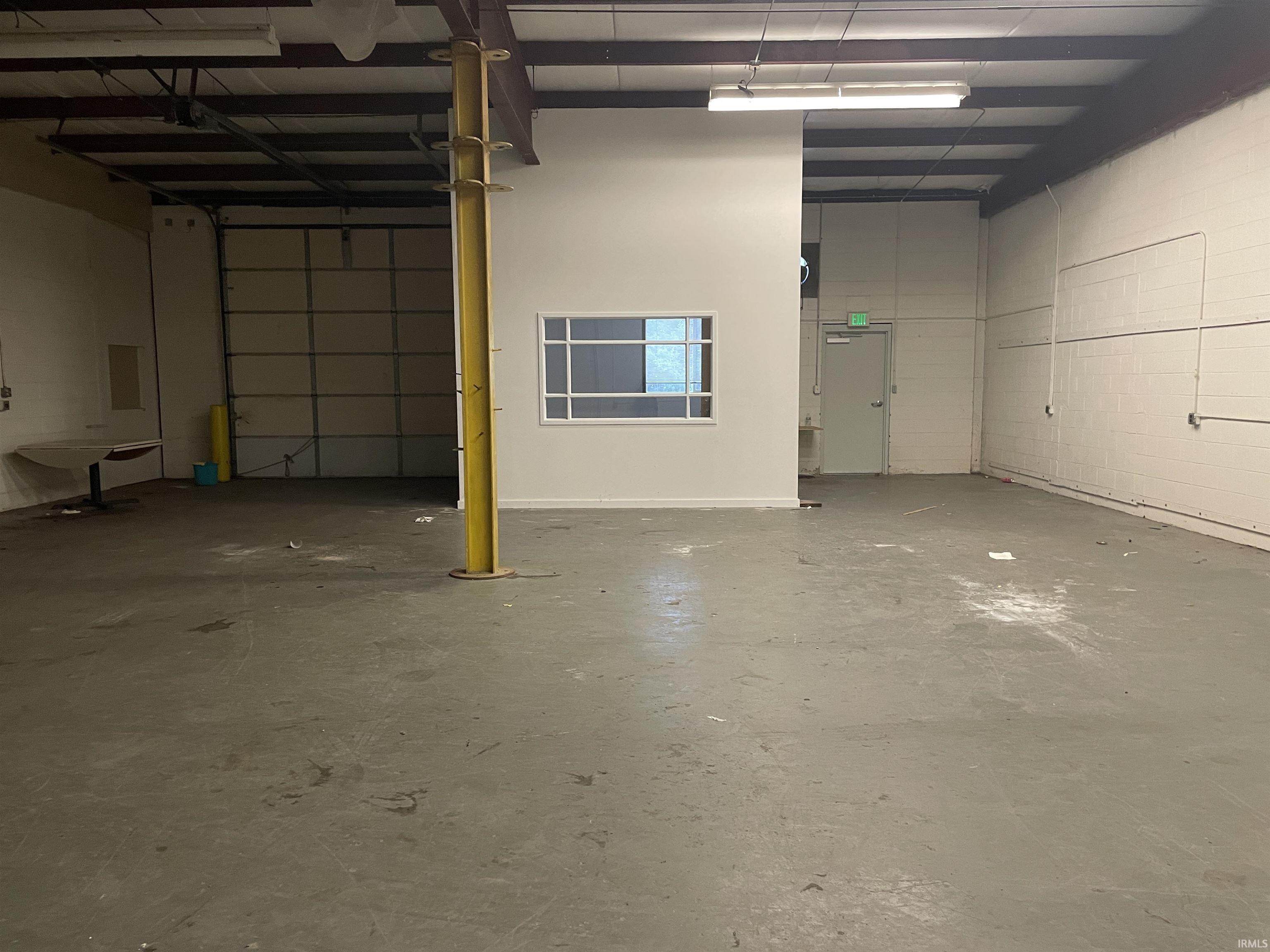 Elkhart, Indiana 46156, United States, ,Residential,Active,56065