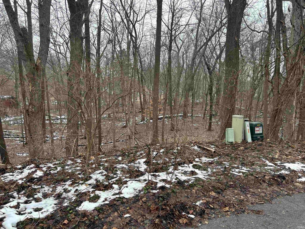 Photo of 703 Triple Crown Road, Mishawaka, IN 46544 (MLS # 202600748)