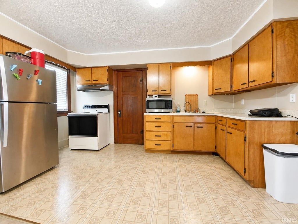 Photo of 207 S Heaton Street, Knox, IN 46534 (MLS # 202635679)