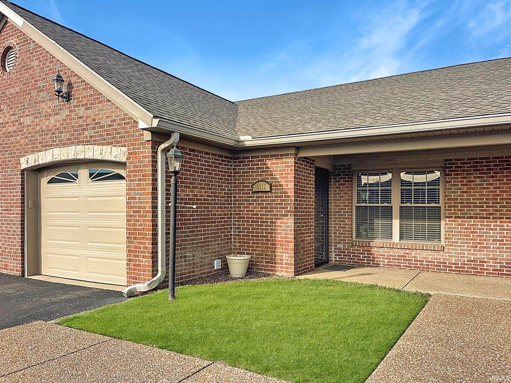 Photo of 6312 Alex Lane, Evansville, IN 47715 (MLS # 202600725)