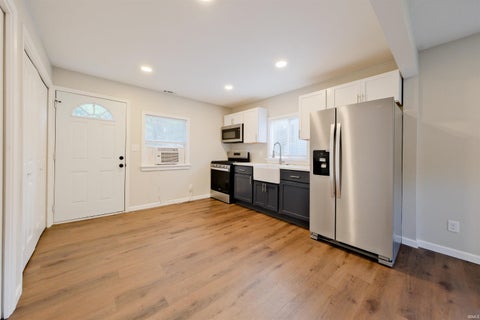 Tiny photo for 710 Prospect Avenue, Fort Wayne, IN 46805 (MLS # 202636873)