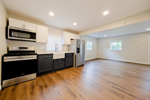 Tiny photo for 710 Prospect Avenue, Fort Wayne, IN 46805 (MLS # 202636873)