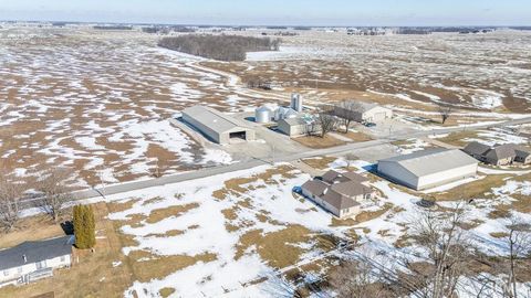 Tiny photo for 12631 E 300 SOUTH, Greentown, IN 46936 (MLS # 202604365)