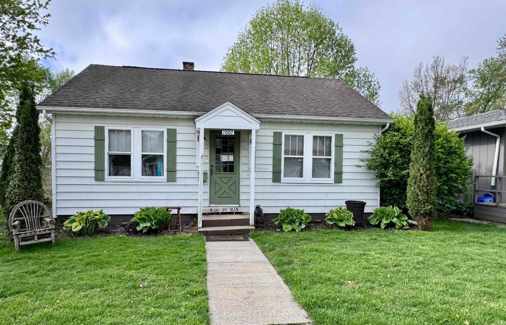 Photo of 1007 W LaPorte Street, Plymouth, IN 46563 (MLS # 202614986)