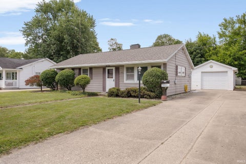 Tiny photo for 1635 Cone Street, Elkhart, IN 46514 (MLS # 202629919)