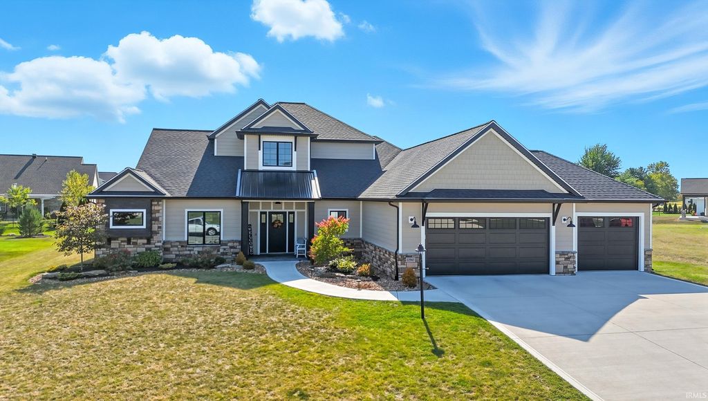 Photo of 12985 Passerine Boulevard, Fort Wayne, IN 46845 (MLS # 202536620)