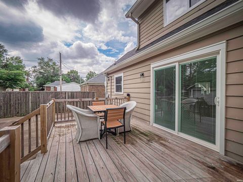 Tiny photo for 2217 E Mulberry Street, Evansville, IN 47714 (MLS # 202614864)