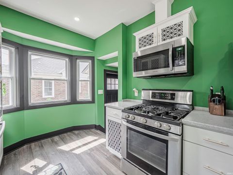 Tiny photo for 2217 E Mulberry Street, Evansville, IN 47714 (MLS # 202614864)