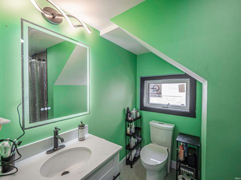 Tiny photo for 2217 E Mulberry Street, Evansville, IN 47714 (MLS # 202614864)