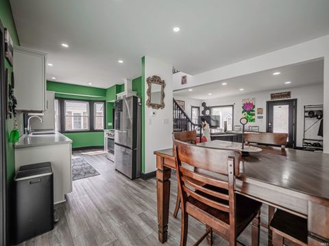 Tiny photo for 2217 E Mulberry Street, Evansville, IN 47714 (MLS # 202614864)