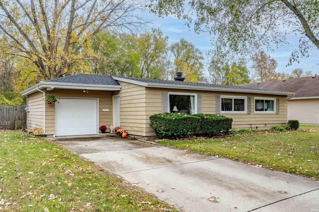 Photo of 5521 Kimberley Road, Fort Wayne, IN 46809 (MLS # 202544417)