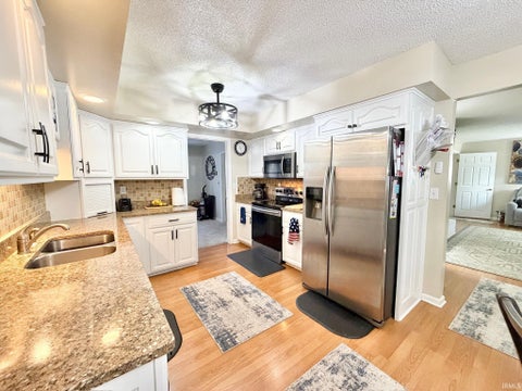 Tiny photo for 69 E Todd Drive, Washington, IN 47501 (MLS # 202644897)