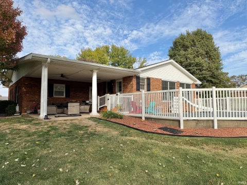 Tiny photo for 69 E Todd Drive, Washington, IN 47501 (MLS # 202644897)