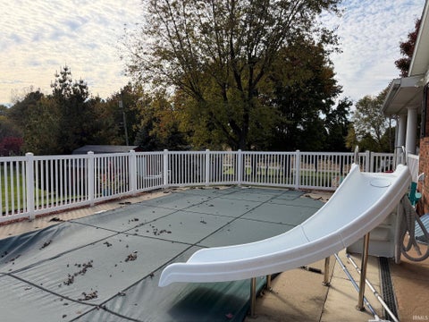 Tiny photo for 69 E Todd Drive, Washington, IN 47501 (MLS # 202644897)