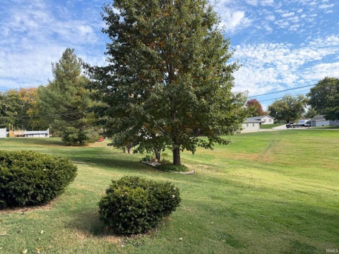 Tiny photo for 69 E Todd Drive, Washington, IN 47501 (MLS # 202644897)