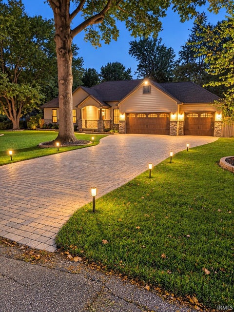 Photo of 3715 Henry Drive, Logansport, IN 46947 (MLS # 202644747)