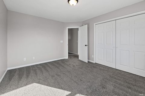 Tiny photo for 904 Gulf Shore Boulevard, Kokomo, IN 46902 (MLS # 202542428)