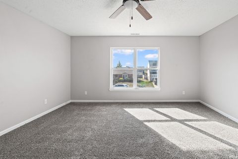Tiny photo for 904 Gulf Shore Boulevard, Kokomo, IN 46902 (MLS # 202542428)