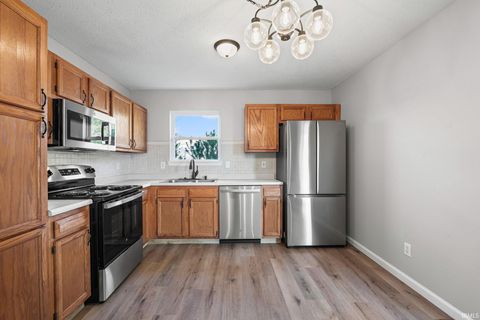 Tiny photo for 904 Gulf Shore Boulevard, Kokomo, IN 46902 (MLS # 202542428)