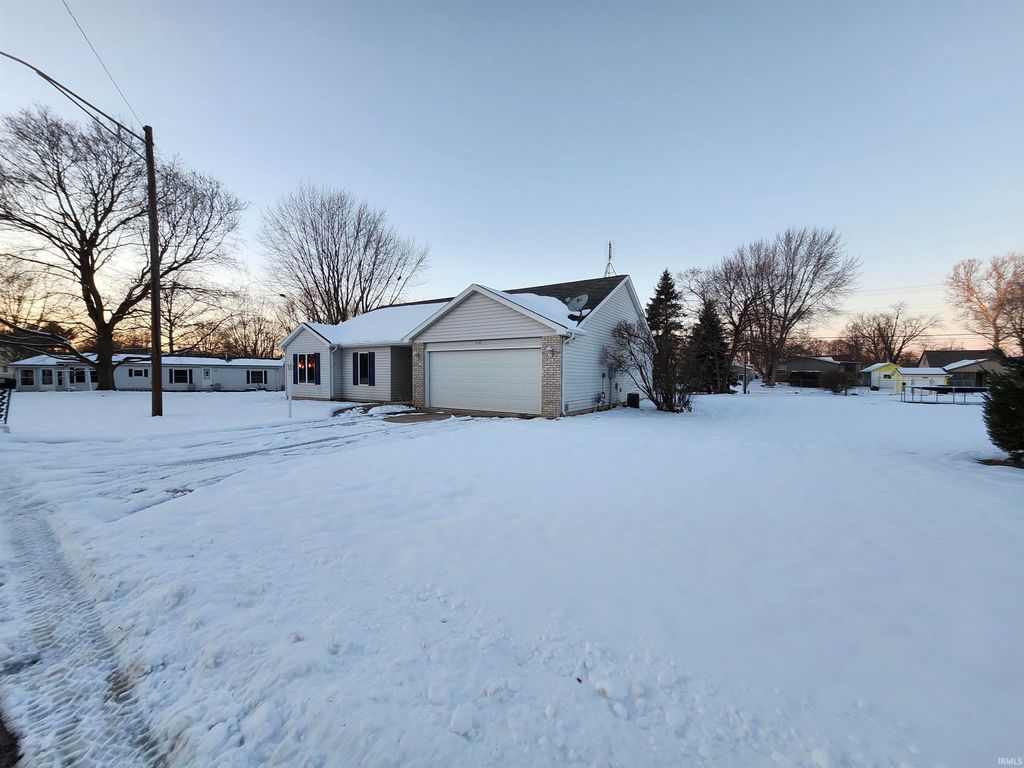 Photo of 250 W Allen Street, Markle, IN 46770 (MLS # 202548184)