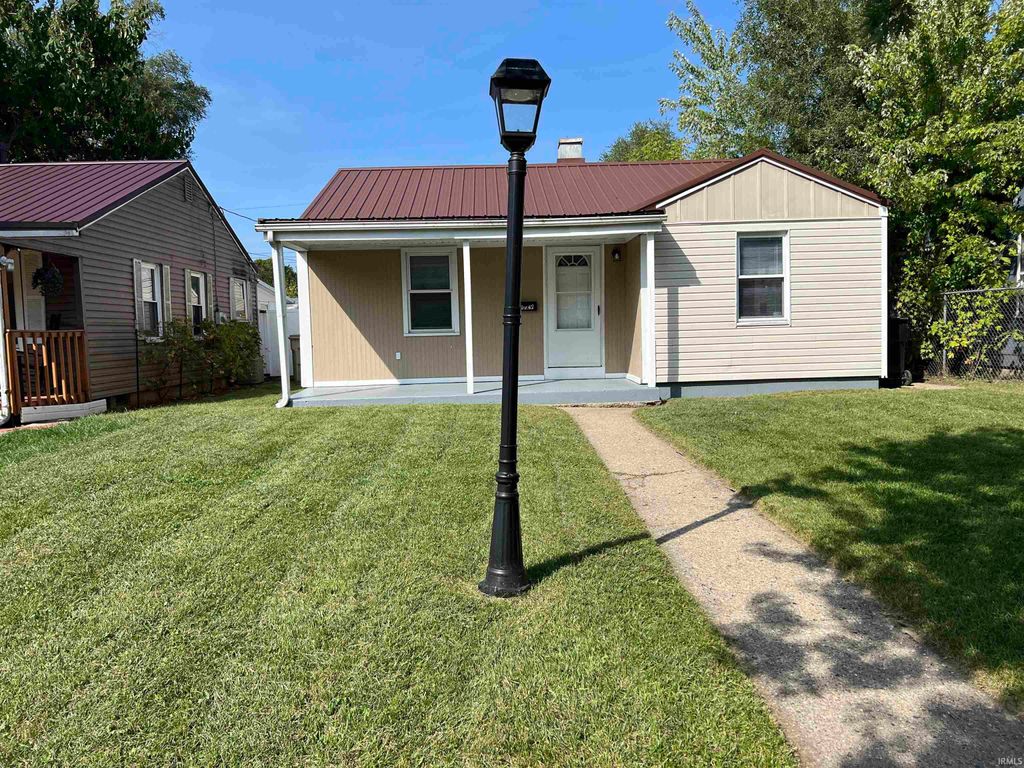 Photo of 1029 Bryan Street, South Bend, IN 46616 (MLS # 202538179)