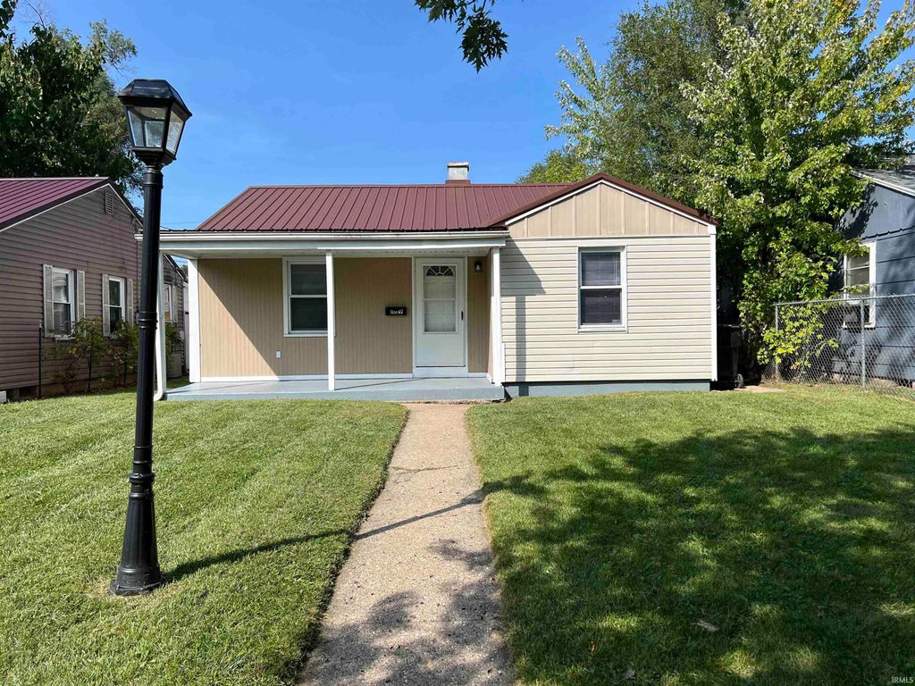 Photo of 1029 Bryan Street, South Bend, IN 46616 (MLS # 202538179)