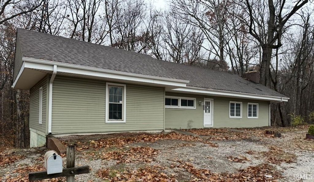 Photo of 564 N US 231 Highway, Greencastle, IN 46135 (MLS # 202549202)