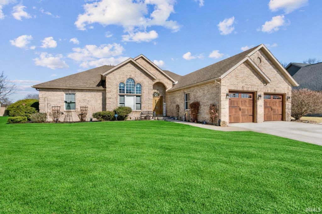 Photo of 1544 Foxhaven Drive, Kokomo, IN 46902 (MLS # 202605474)