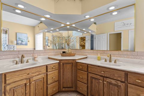 Tiny photo for 1544 Foxhaven Drive, Kokomo, IN 46902 (MLS # 202605474)