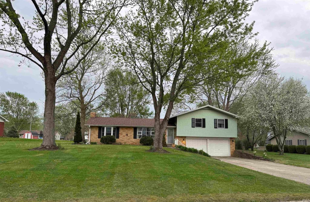 Photo of 3011 E Kendall Lane, Muncie, IN 47303 (MLS # 202613132)