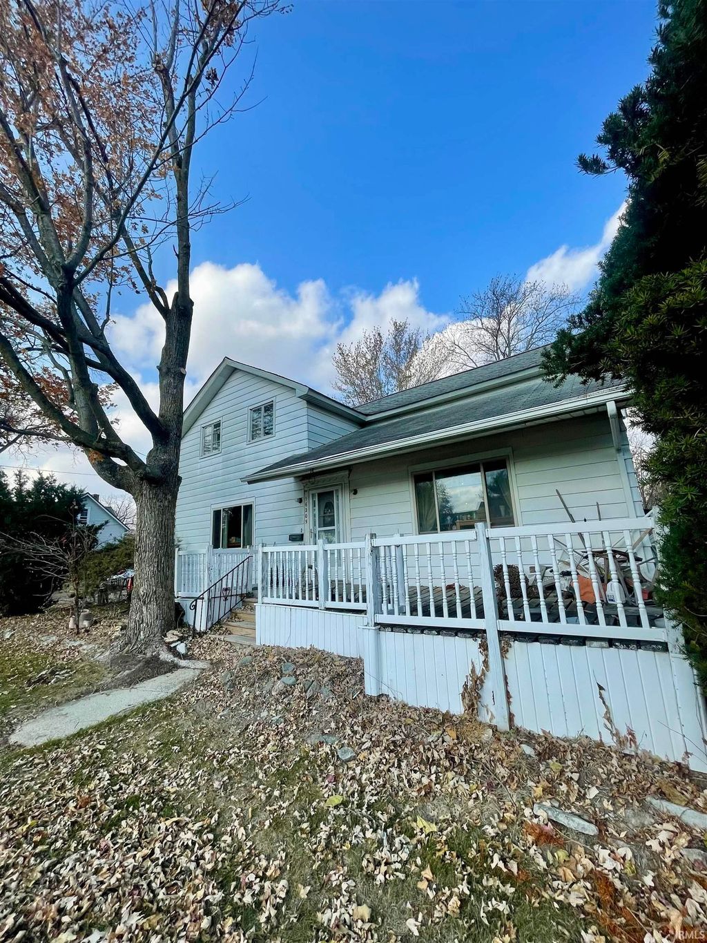 Photo of 16205 Winchester Road, Fort Wayne, IN 46819 (MLS # 202544970)