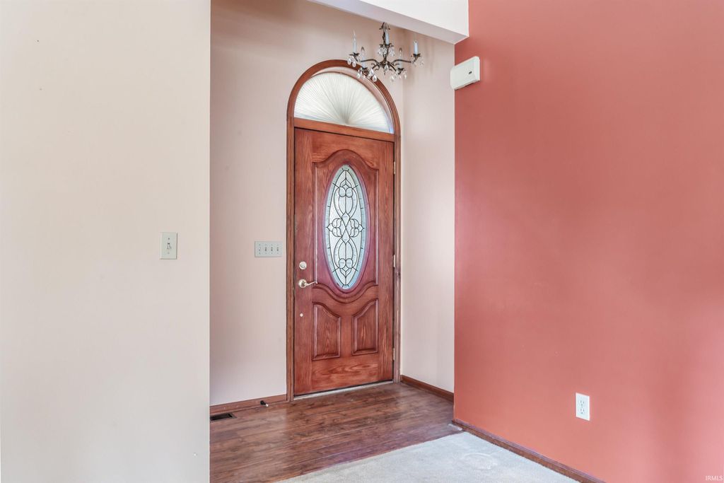 Photo of 2430 Meadowsweet Court, Fort Wayne, IN 46808 (MLS # 202606362)