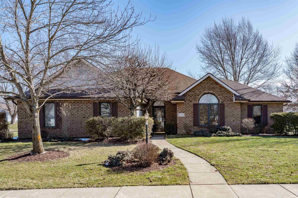 Photo of 2430 Meadowsweet Court, Fort Wayne, IN 46808 (MLS # 202606362)
