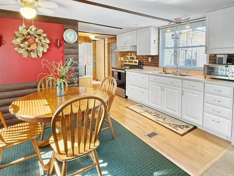 Tiny photo for 5891 N US 231, Jasper, IN 47546 (MLS # 202605711)