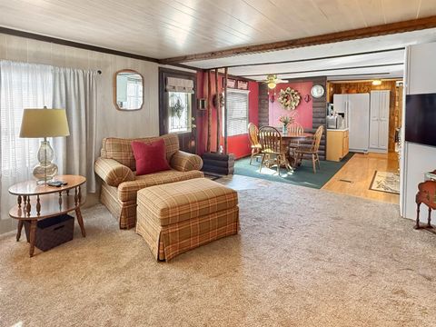 Tiny photo for 5891 N US 231, Jasper, IN 47546 (MLS # 202605711)