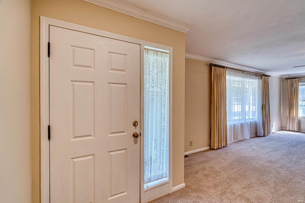 Photo of 7001 Monroe Avenue, Evansville, IN 47715 (MLS # 202616590)