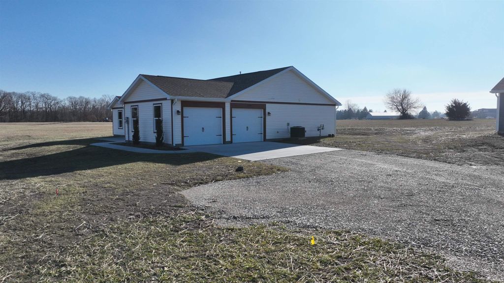 Photo of 5434 Norway Road, Monticello, IN 47960 (MLS # 202601014)
