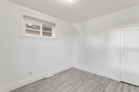 Tiny photo for 717 N Brookfield Street, South Bend, IN 46628 (MLS # 202625506)