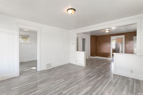 Tiny photo for 717 N Brookfield Street, South Bend, IN 46628 (MLS # 202625506)