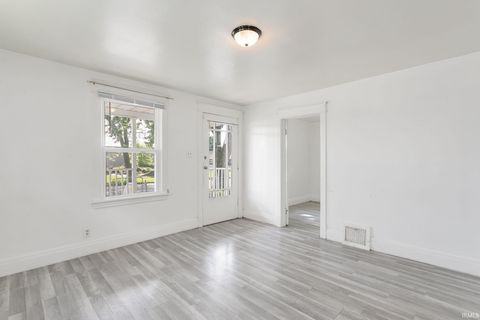 Tiny photo for 717 N Brookfield Street, South Bend, IN 46628 (MLS # 202625506)