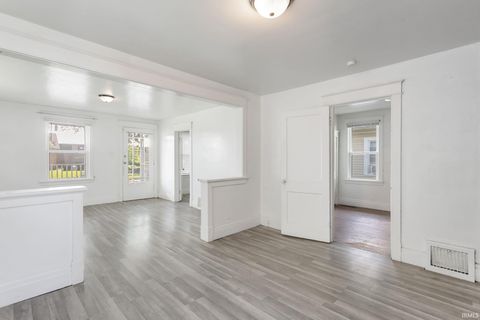 Tiny photo for 717 N Brookfield Street, South Bend, IN 46628 (MLS # 202625506)
