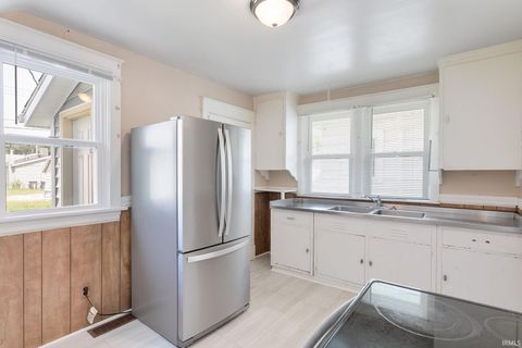 Tiny photo for 717 N Brookfield Street, South Bend, IN 46628 (MLS # 202625506)