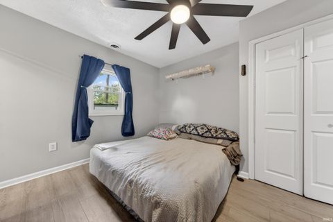 Tiny photo for 905 E GERHART Street, Kokomo, IN 46901 (MLS # 202619462)