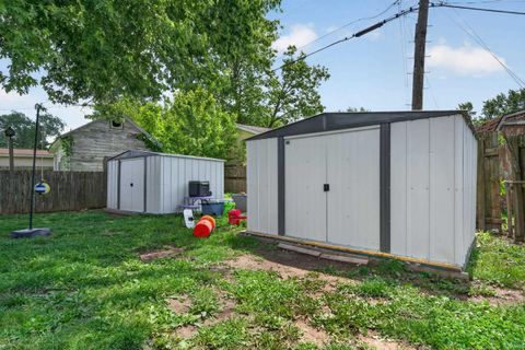 Tiny photo for 905 E GERHART Street, Kokomo, IN 46901 (MLS # 202619462)