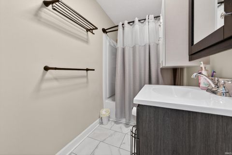 Tiny photo for 905 E GERHART Street, Kokomo, IN 46901 (MLS # 202619462)